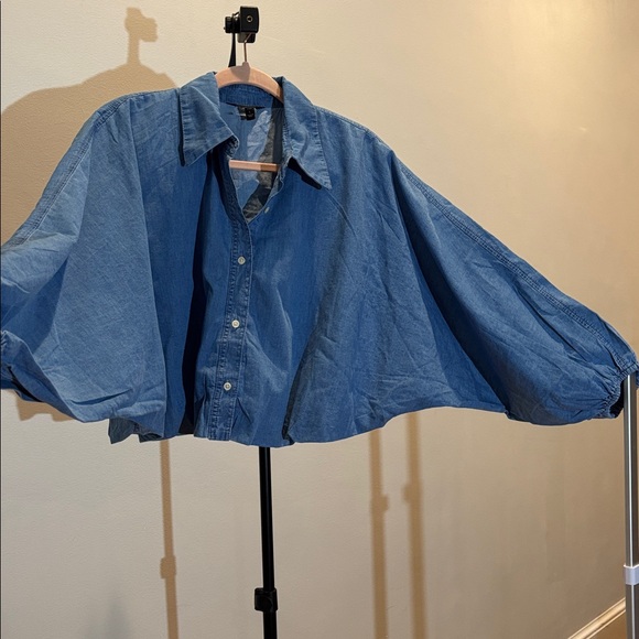 Out of the Ordinary Banana Republic Light Blue Denim like Shirt New Without Tags - Picture 1 of 5